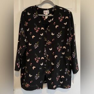 Maggie Sweet Women’s Vintage Size 2XL Polyester Black Butterfly Floral Blouse